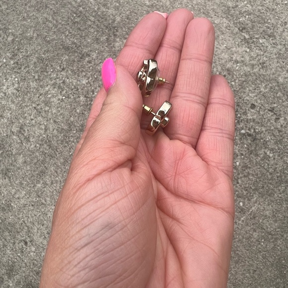 Chanel - Picture 12 of 12